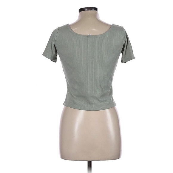 Beinuor Button Down Crop Top | SIZE L - Picture 2 of 2